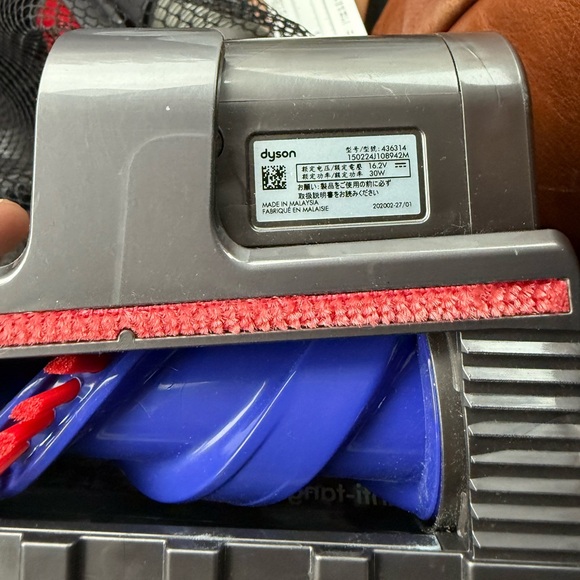 Dyson Vacuum Attachments Lot Multi Angle Dust Brush Reach Under anti tangle crew - Picture 7 of 10